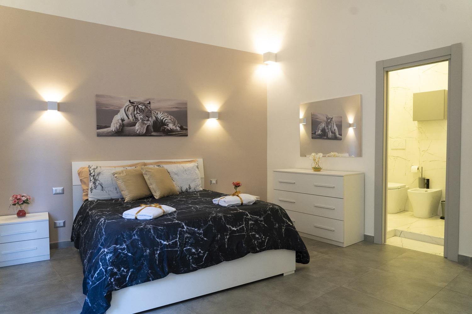 Leoscar Apartment In Catania Center Self Check-In Экстерьер фото